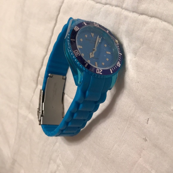 Custom - Picture 3 of 8